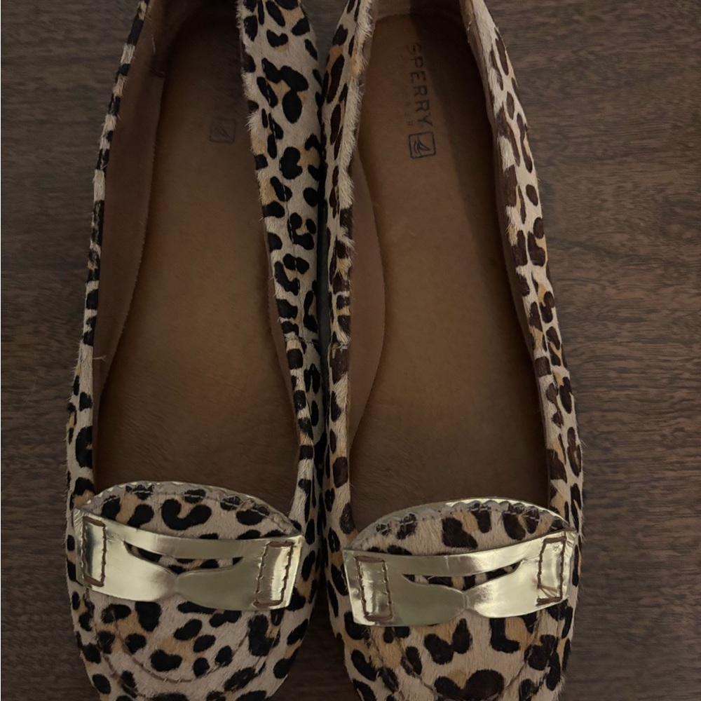 Sperry Brown and Gold Loafers with Elegant Metallic Detail